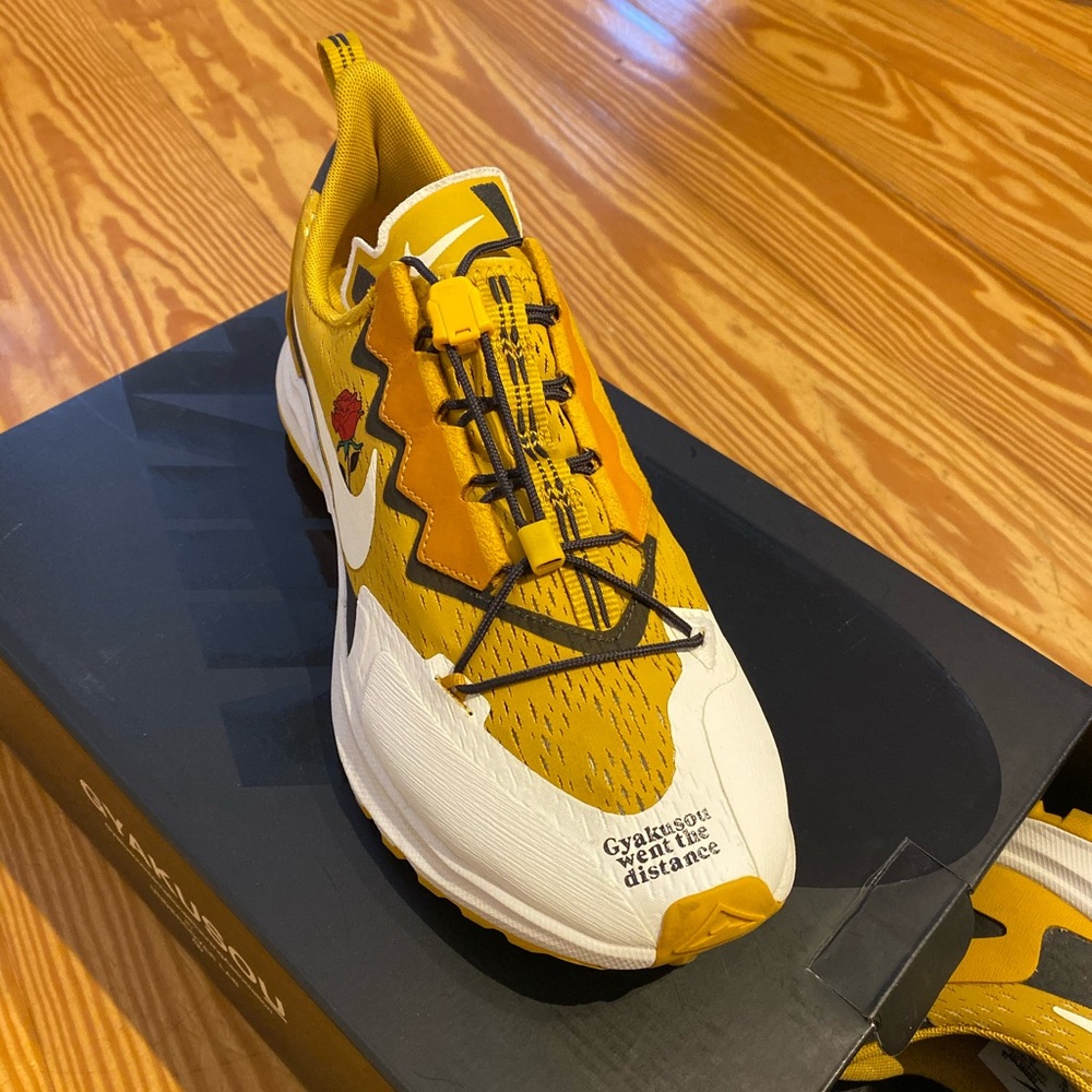 ZM PEGASUS 36 TR/ GYAKUSOU - MINERAL YELLOW